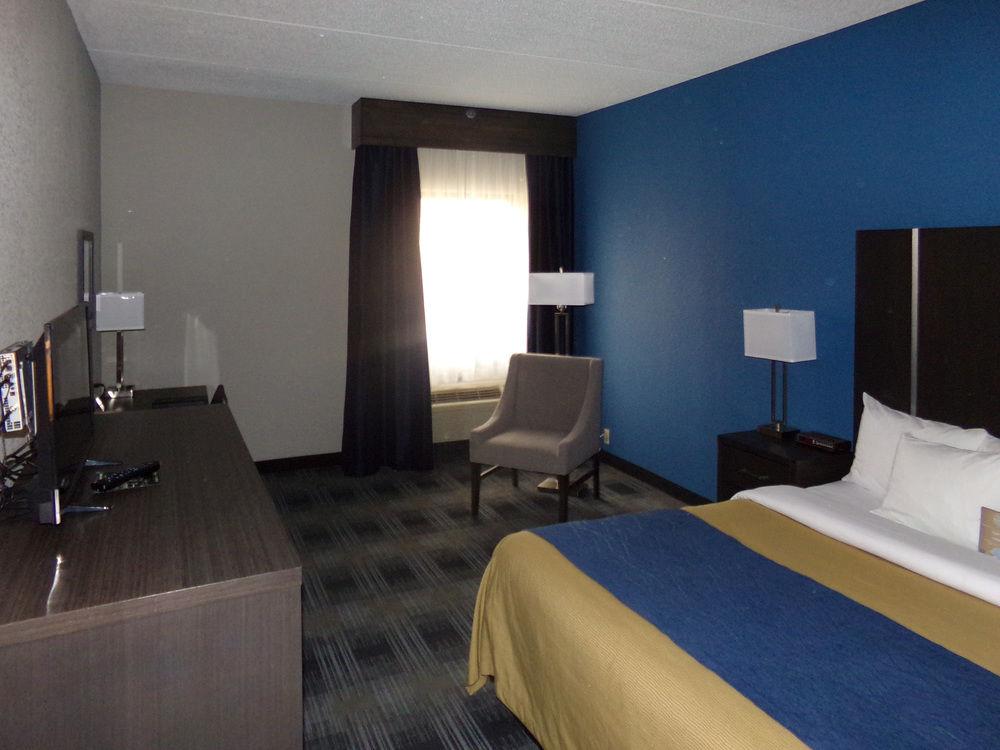 Comfort Inn Cleveland Airport Middleburg Heights Exterior photo