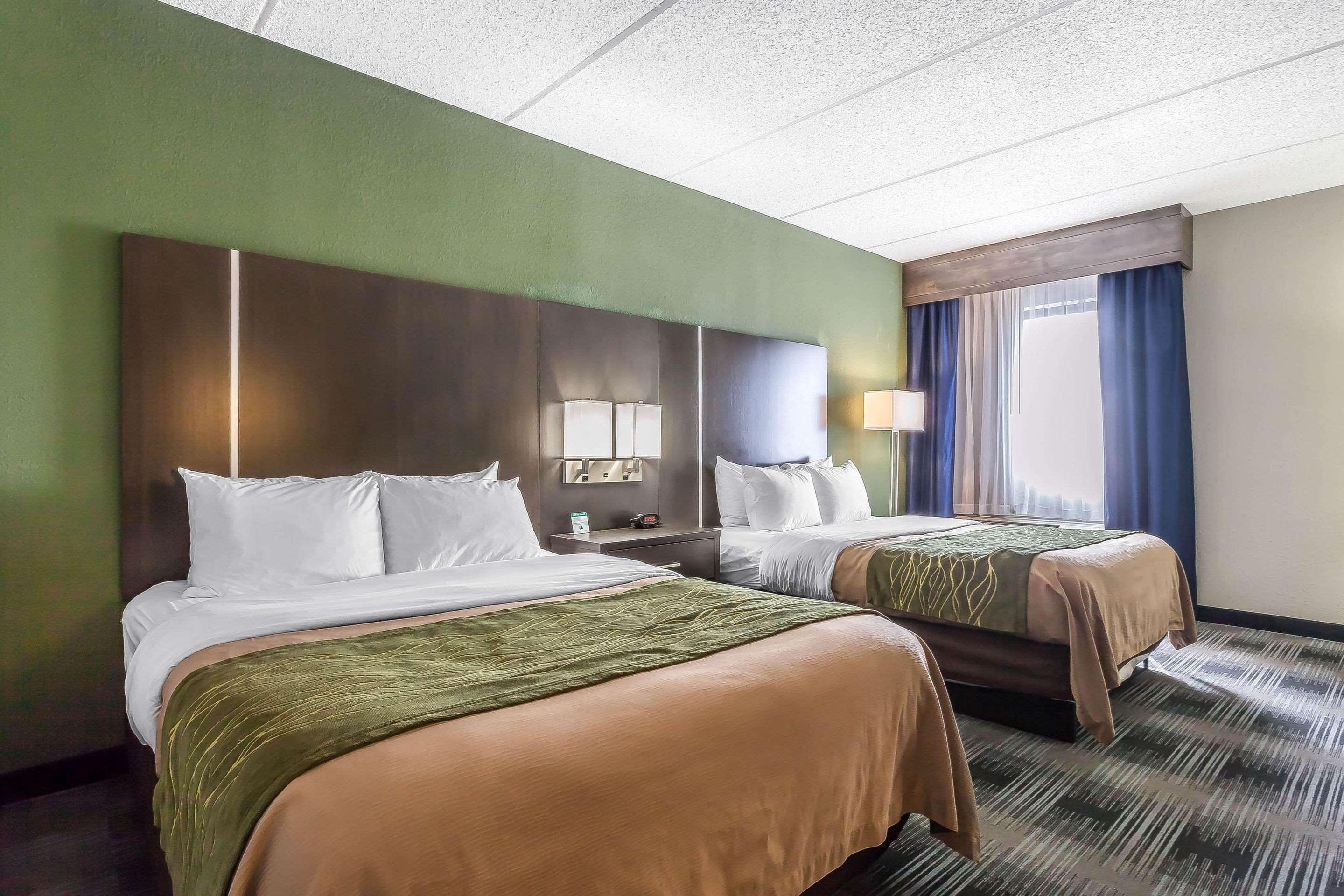 Comfort Inn Cleveland Airport Middleburg Heights Exterior photo