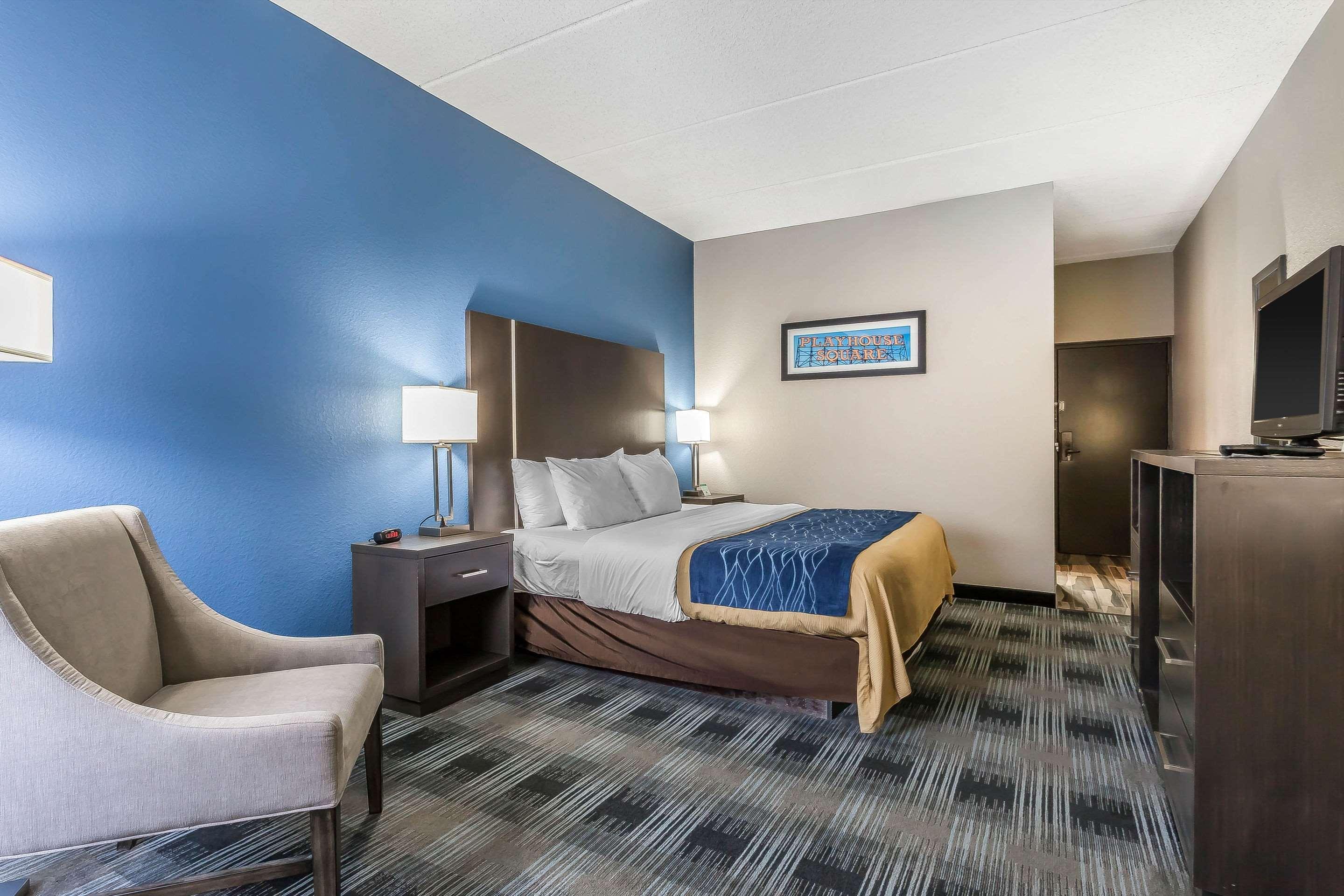 Comfort Inn Cleveland Airport Middleburg Heights Exterior photo