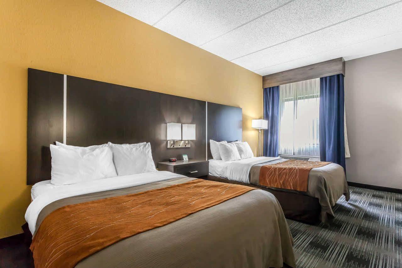 Comfort Inn Cleveland Airport Middleburg Heights Exterior photo